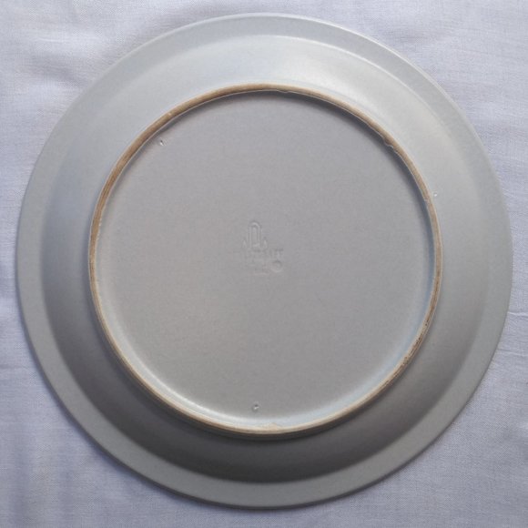 Vintage Pfaltzgraff Yorktowne Dinner Plate - Picture 3 of 7